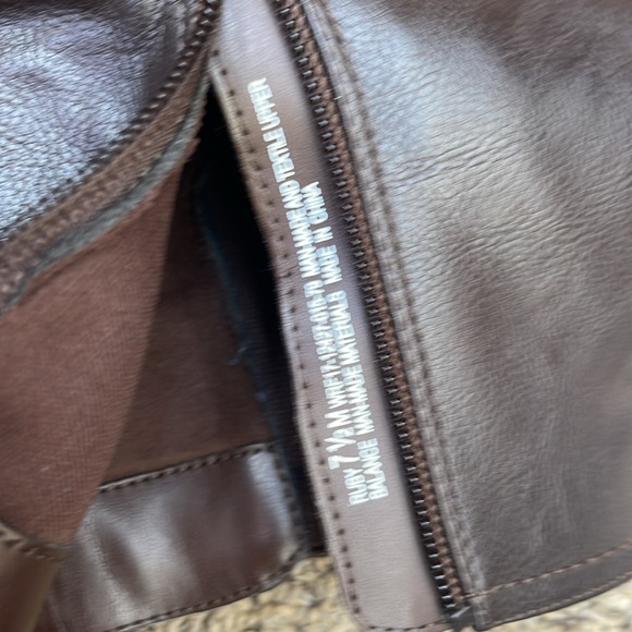 Women’s Size 7.5 M  Ankle Boots heel Bootie Brown Casual - Picture 9 of 9